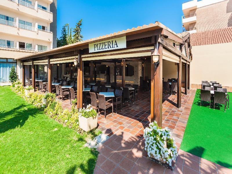 环球圣塔波萨公园酒店 圣蓬萨 外观 照片