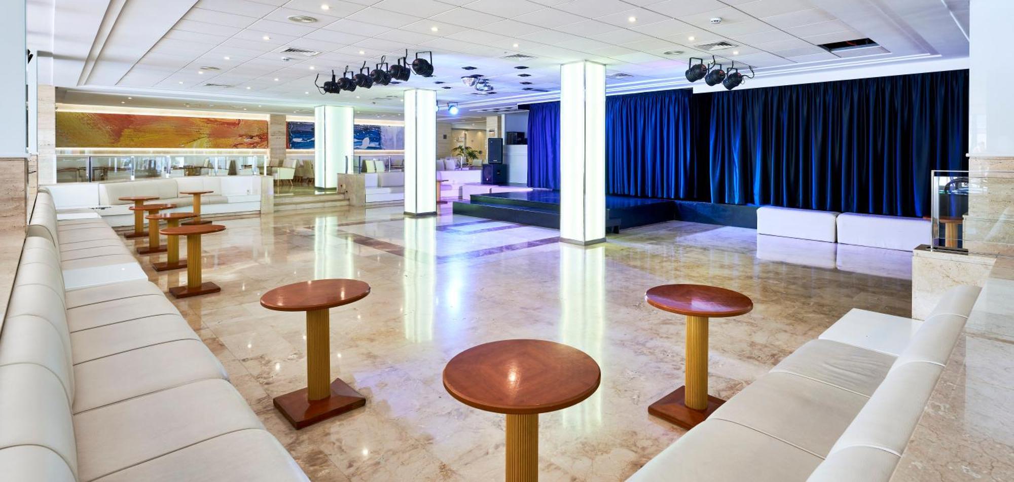 环球圣塔波萨公园酒店 圣蓬萨 外观 照片