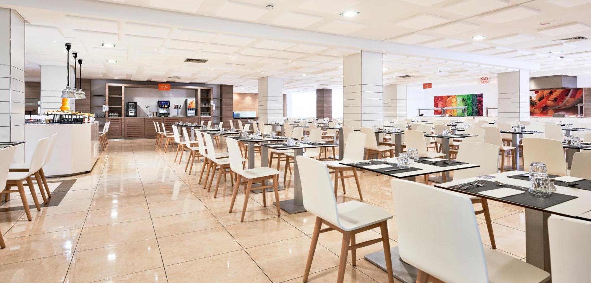 环球圣塔波萨公园酒店 圣蓬萨 外观 照片